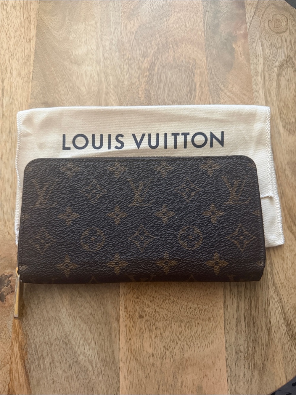 Louis Vuitton Monogram Zip Wallet - Dark Brown & Tan